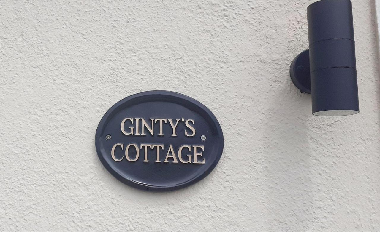Cozy & Remote Hideaway Gintys Cottage Ross Port Exteriör bild