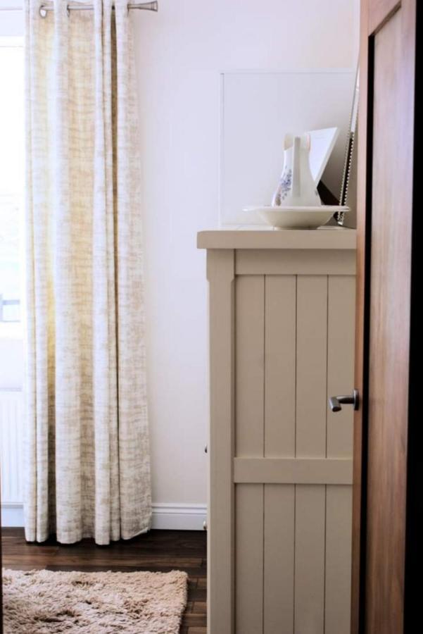 Cozy & Remote Hideaway Gintys Cottage Ross Port Exteriör bild