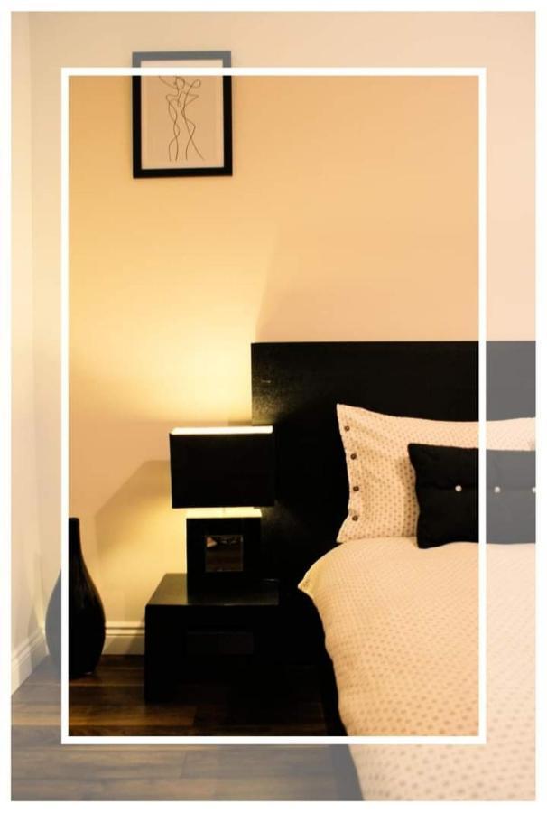 Cozy & Remote Hideaway Gintys Cottage Ross Port Exteriör bild