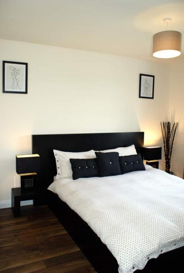 Cozy & Remote Hideaway Gintys Cottage Ross Port Exteriör bild